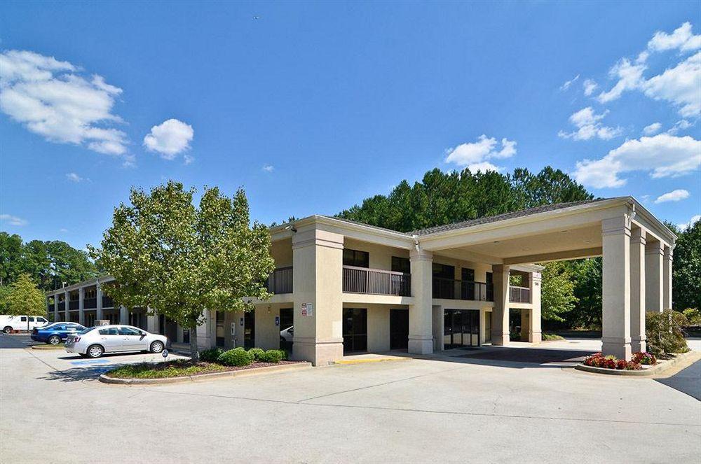Quality Inn & Suites Atlanta Stone Mountain Εξωτερικό φωτογραφία