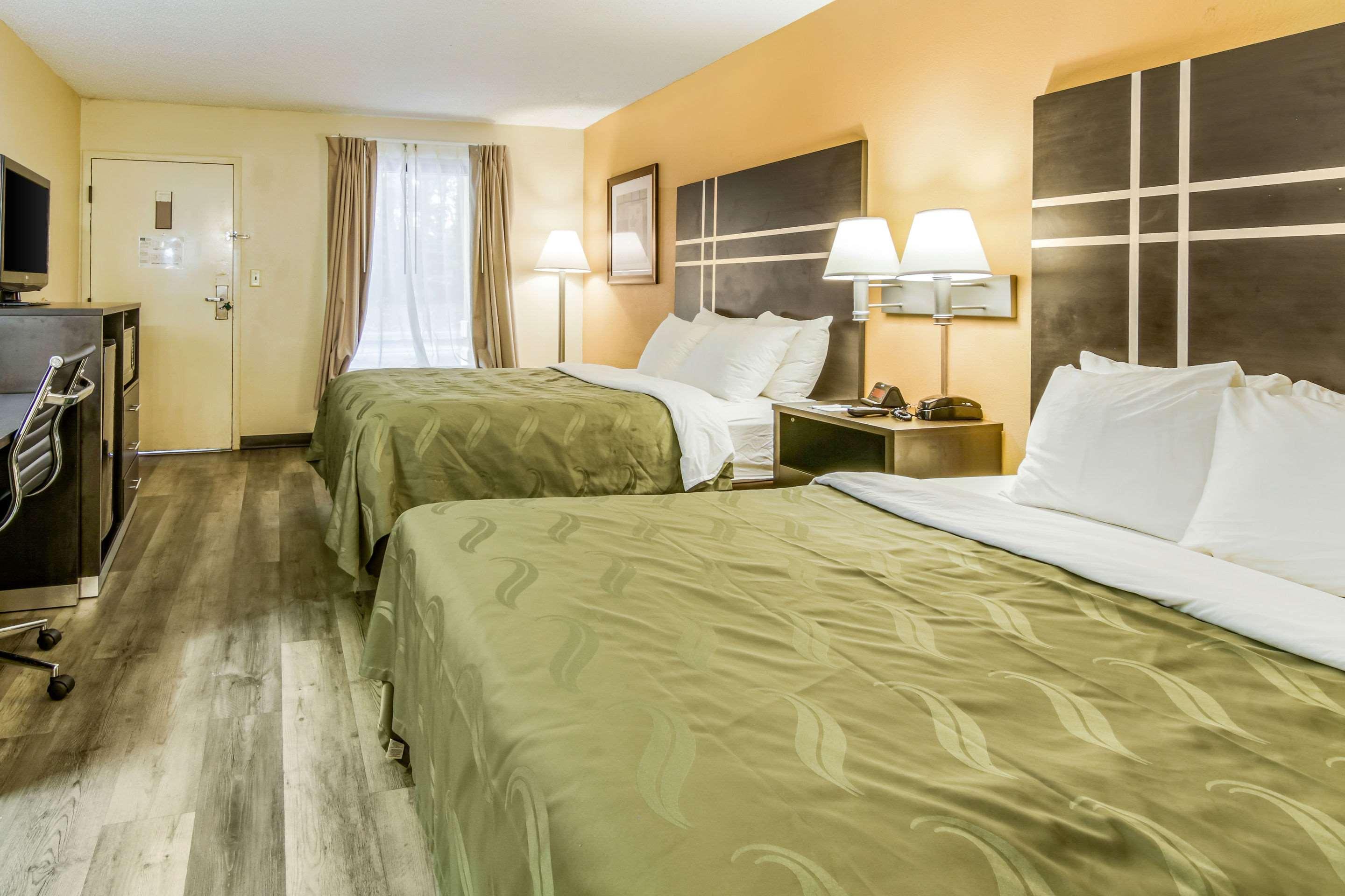 Quality Inn & Suites Atlanta Stone Mountain Εξωτερικό φωτογραφία