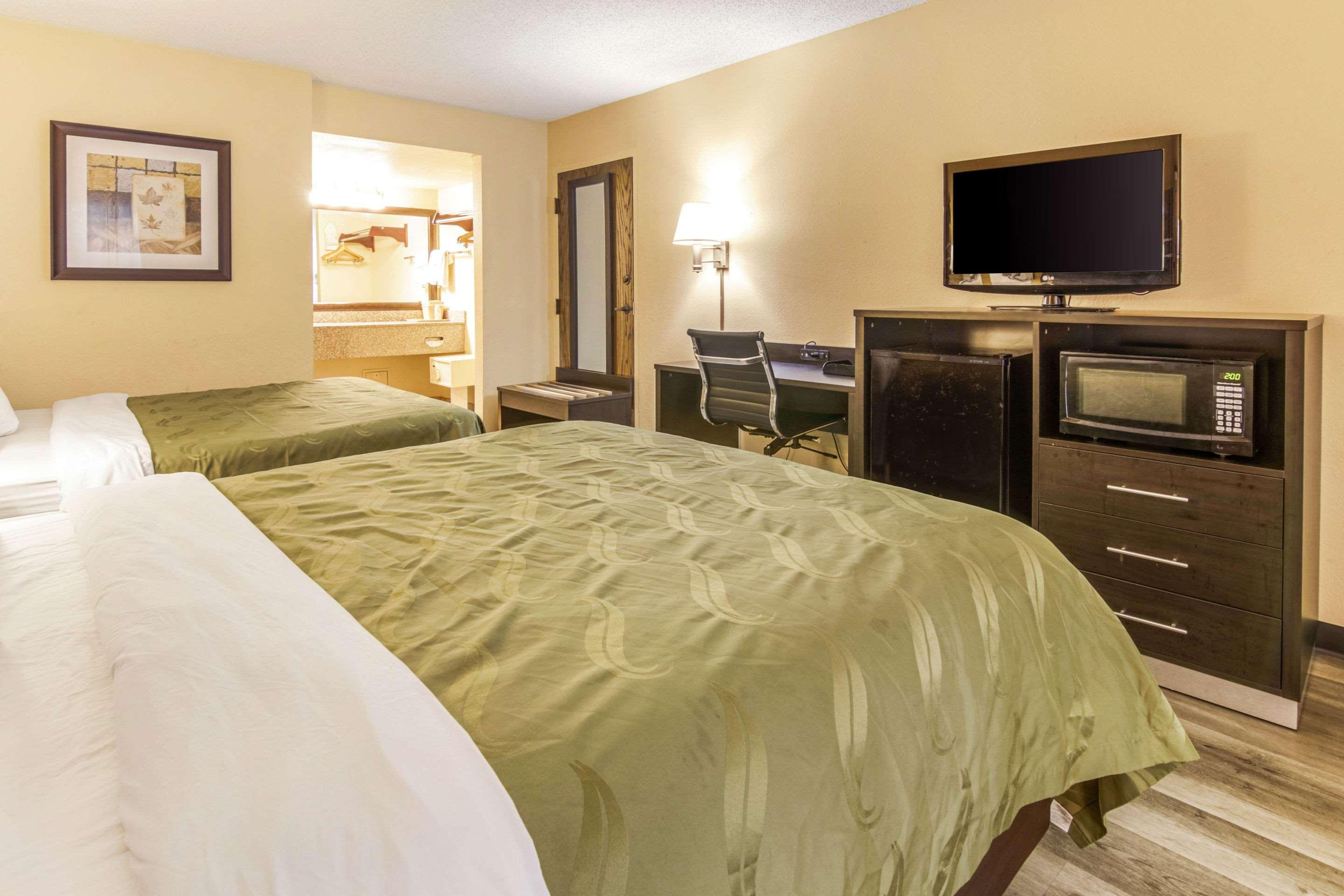 Quality Inn & Suites Atlanta Stone Mountain Εξωτερικό φωτογραφία