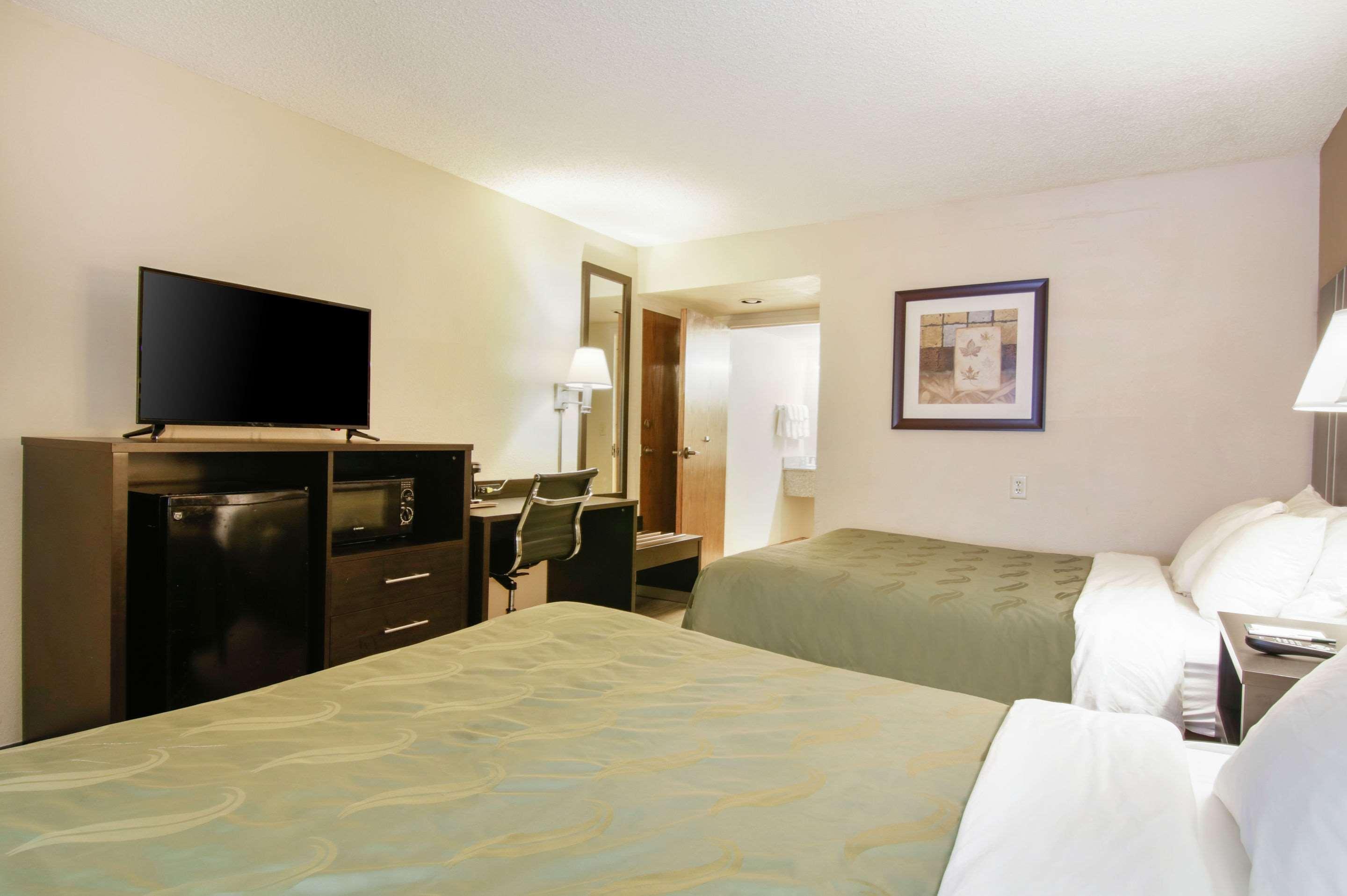 Quality Inn & Suites Atlanta Stone Mountain Εξωτερικό φωτογραφία