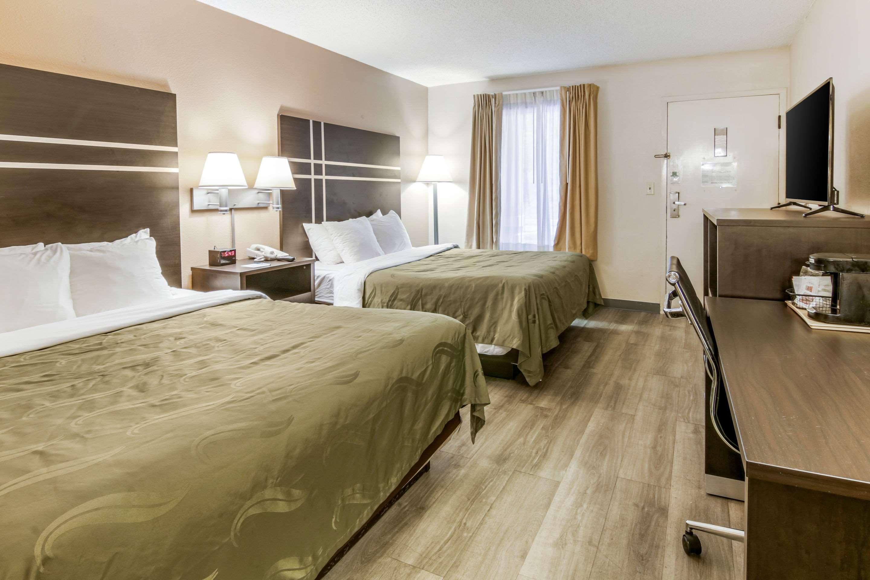 Quality Inn & Suites Atlanta Stone Mountain Εξωτερικό φωτογραφία