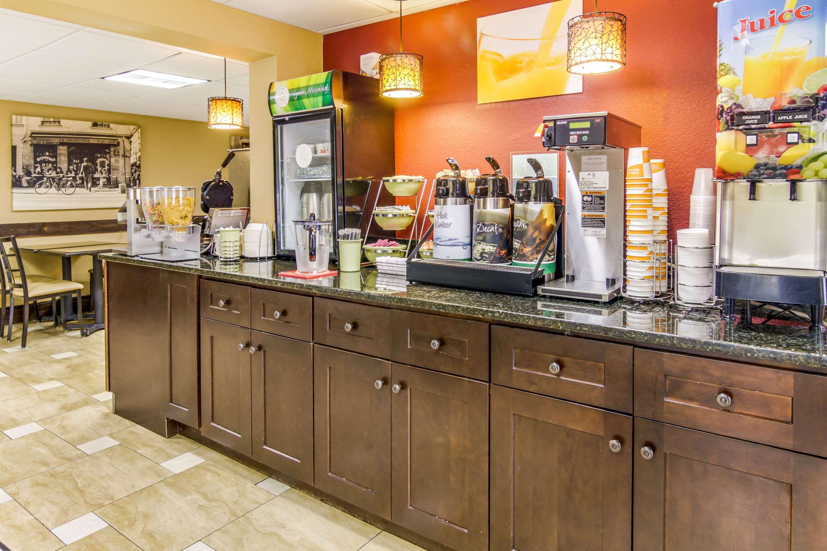 Quality Inn & Suites Atlanta Stone Mountain Εξωτερικό φωτογραφία