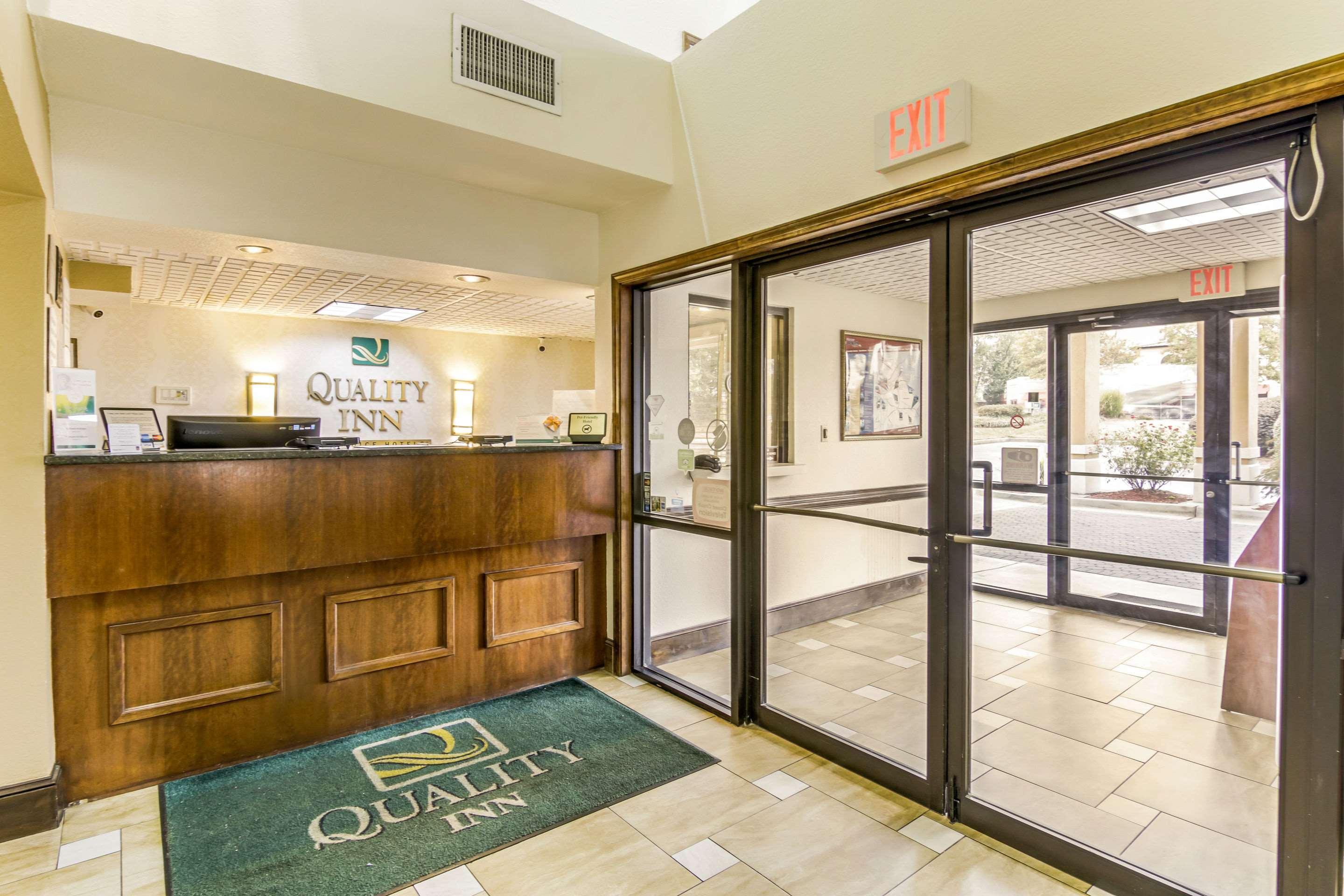 Quality Inn & Suites Atlanta Stone Mountain Εξωτερικό φωτογραφία