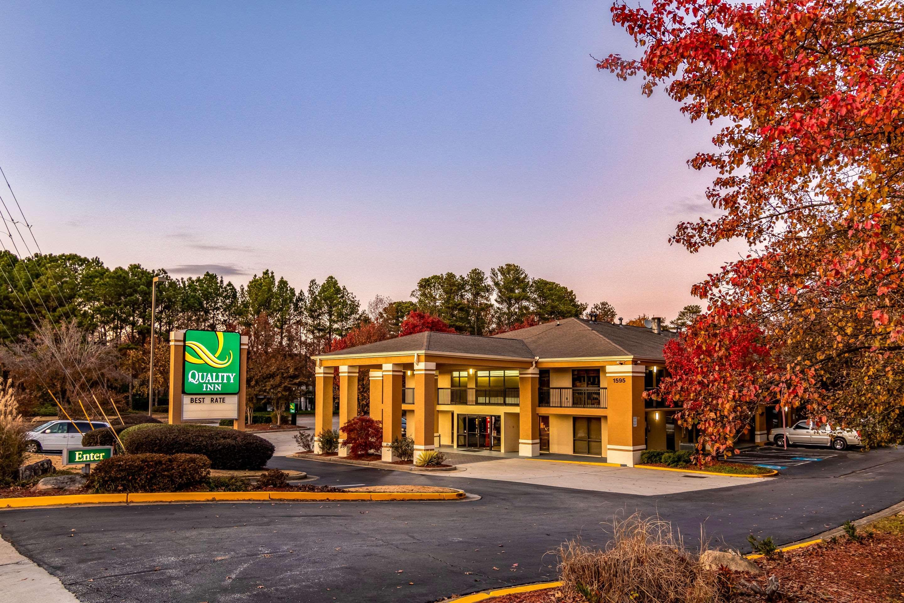 Quality Inn & Suites Atlanta Stone Mountain Εξωτερικό φωτογραφία