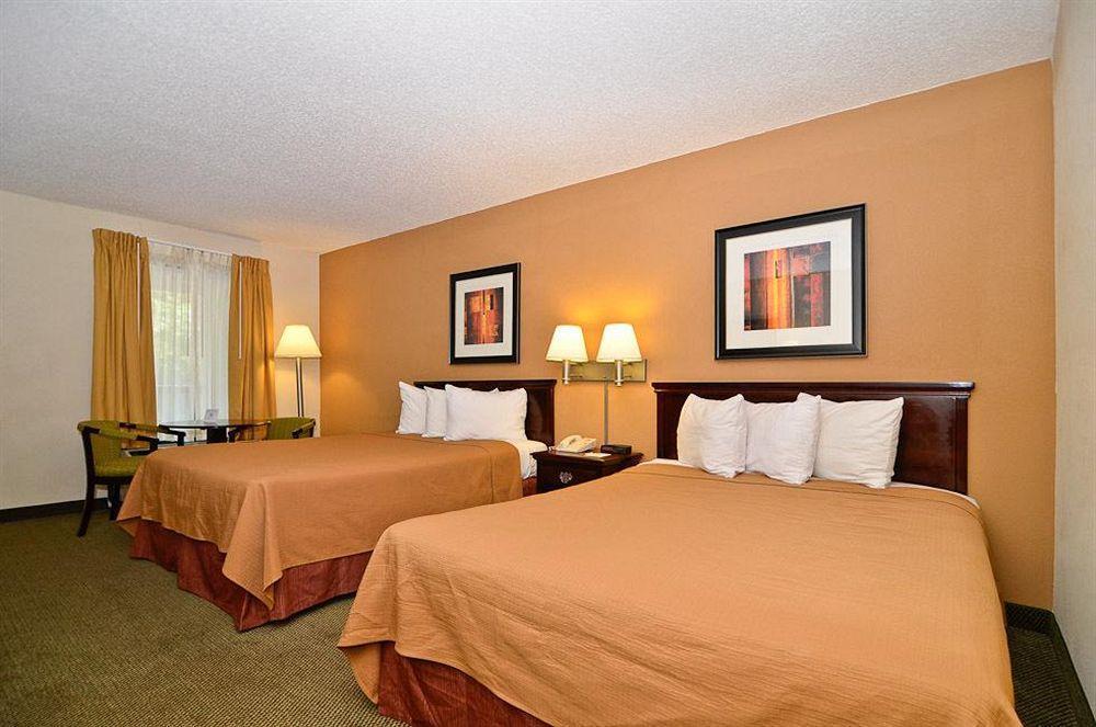 Quality Inn & Suites Atlanta Stone Mountain Εξωτερικό φωτογραφία